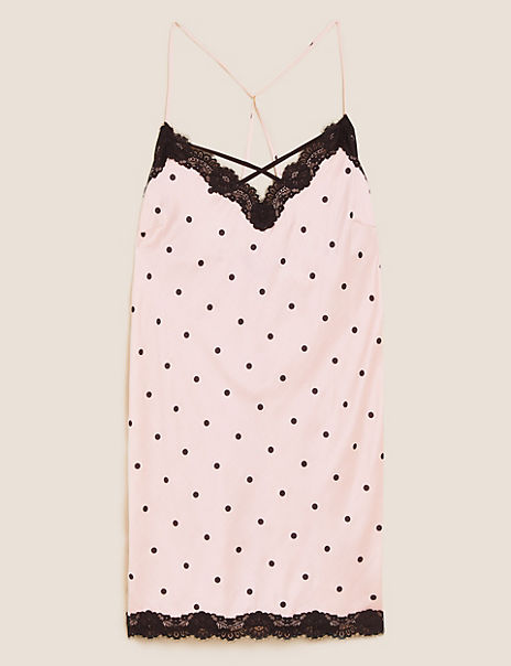 Product Soft sateen makes this Boutique chemise the perfect option for a good night's sleep. It's designed in a regular fit with a playful polka dot print and contrasting lace trims. Slim crossover straps keep it in place.
