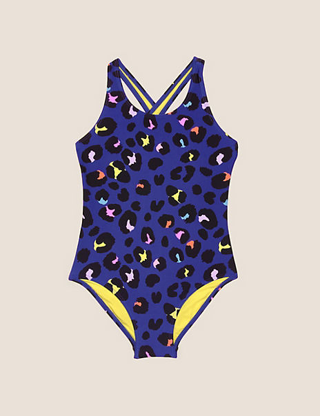 Product Make pool days even more fun with this colourful leopard print swimsuit. Regular fit, with a round neckline and sporty criss-cross back. Made from chlorine-resistant fabric that also blocks out harmful UV rays. Added stretch ensures extra comfort.