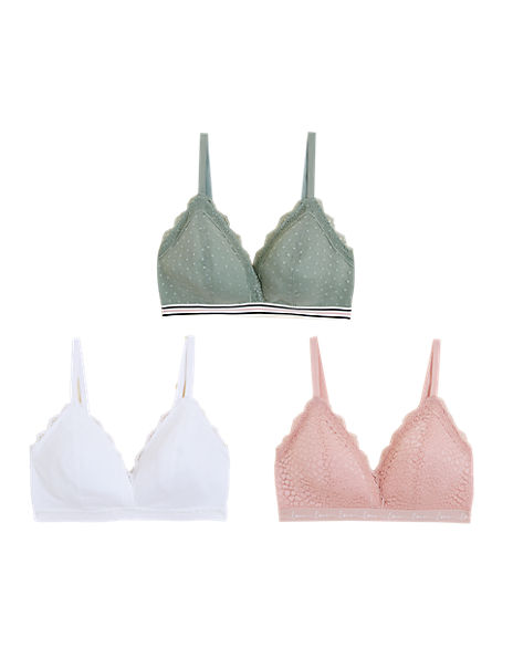 Product Add an ultra-feminine edge to your lingerie collection with this pack of bralettes. Easy pull-on style in a non-wired design to ensure optimal comfort. Non-padded for a lightweight feel. Set includes an animal print, a spot print and plain mesh – each decorated with delicate lace trims.